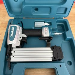 Makita Brad Nailer