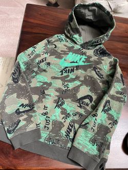 Boys Nike Hoodie $15 Size XL 14
