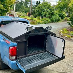 Topper for Toyota Tacoma
