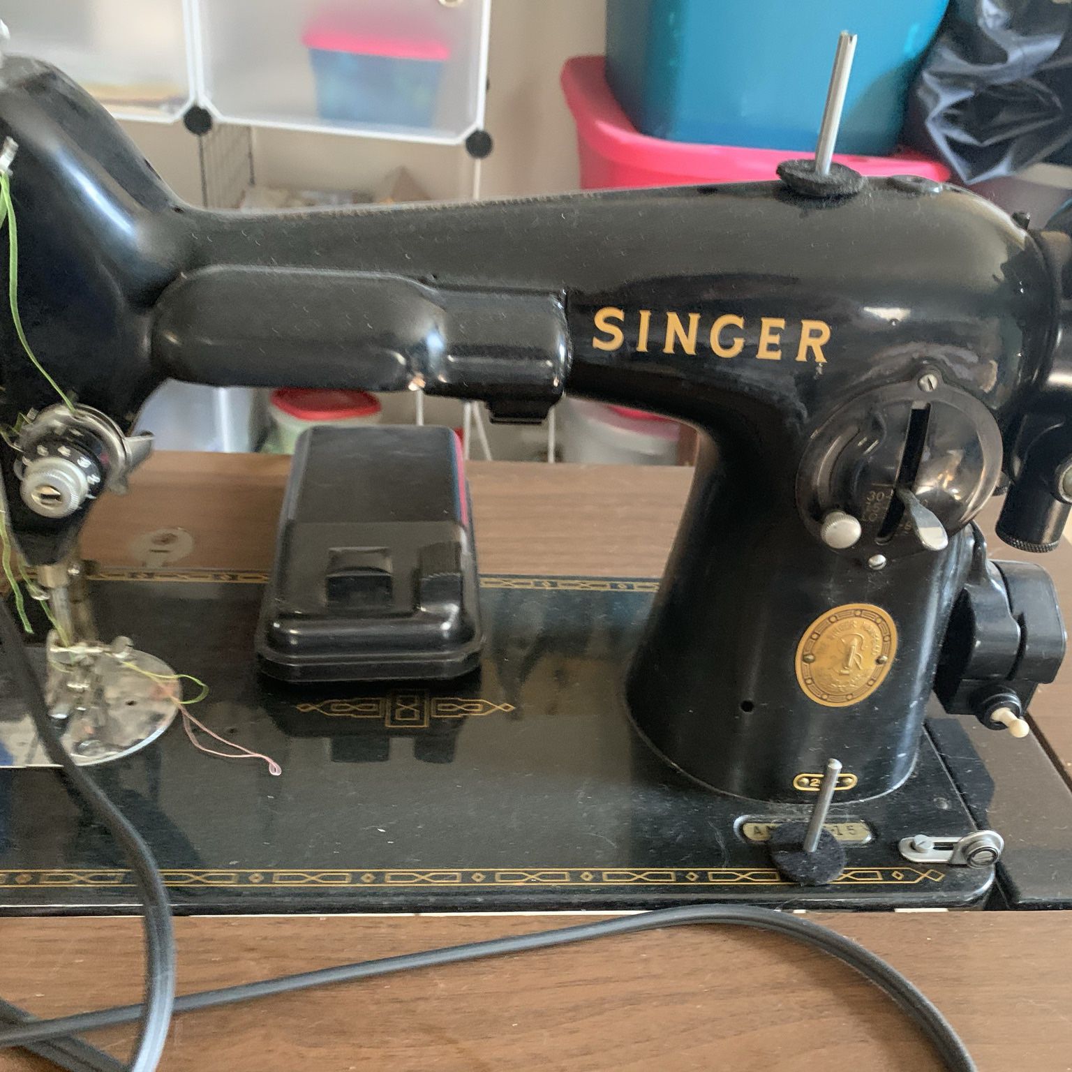 1957 Singer Sewing Machine Table- Working