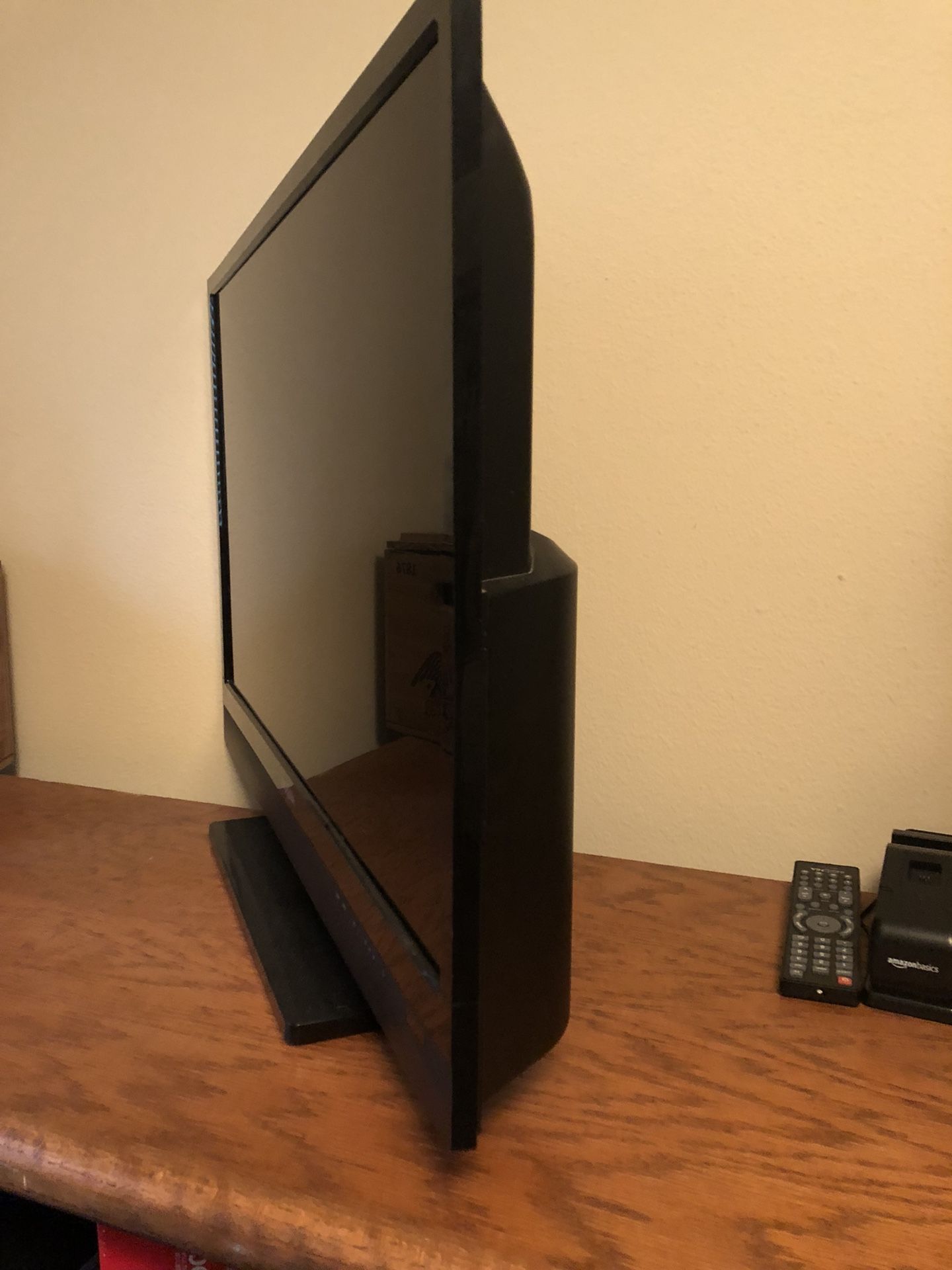 Insignia Flat Screen Tv