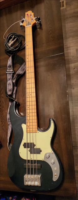 Greg Bennett 4- String Bass
