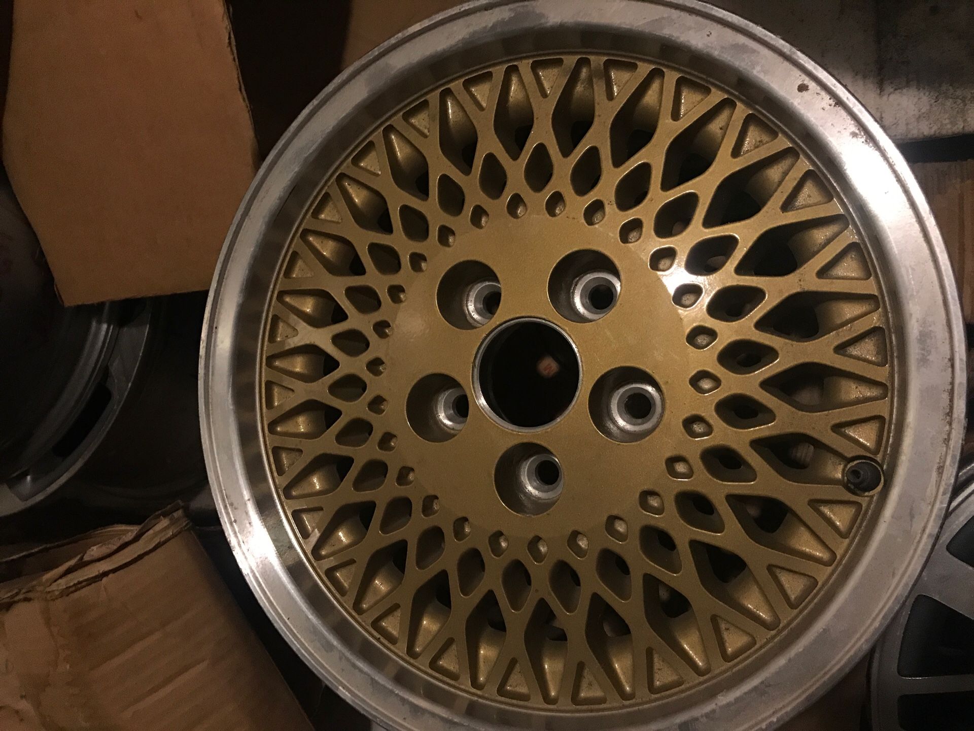 Jeep limited gold 15” wheel 1987-1996