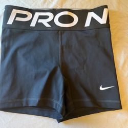 NWOT NIKE PRO