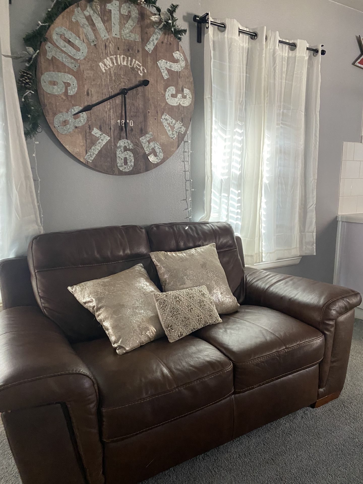 brown leather couch for Sale in Houston, TX OfferUp