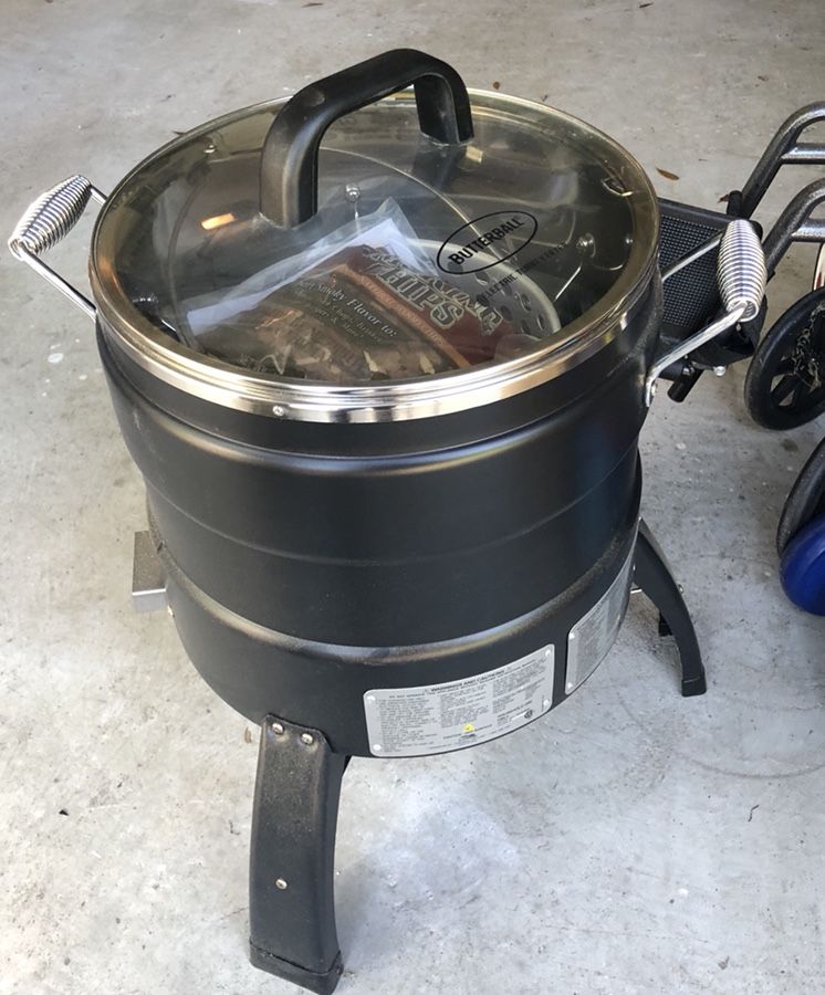 Electric turkey infrared fryer like new for Sale in League City, TX
