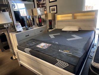 Perfect bedroom set! $999 🤍🔥✨