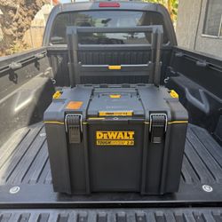NEW DEWALT TOUGHSYSTEM 2.0 24 in. W Modular Tool Box