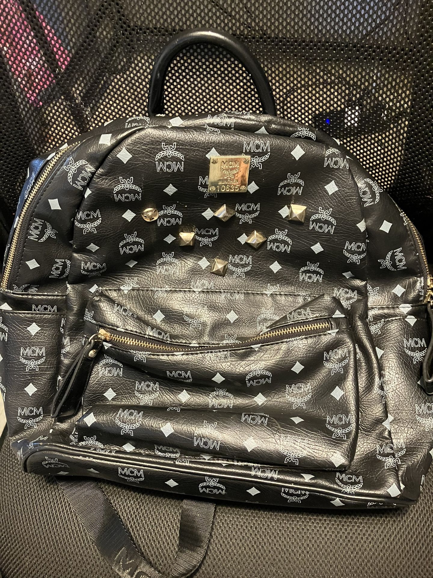mcm backpack (official)