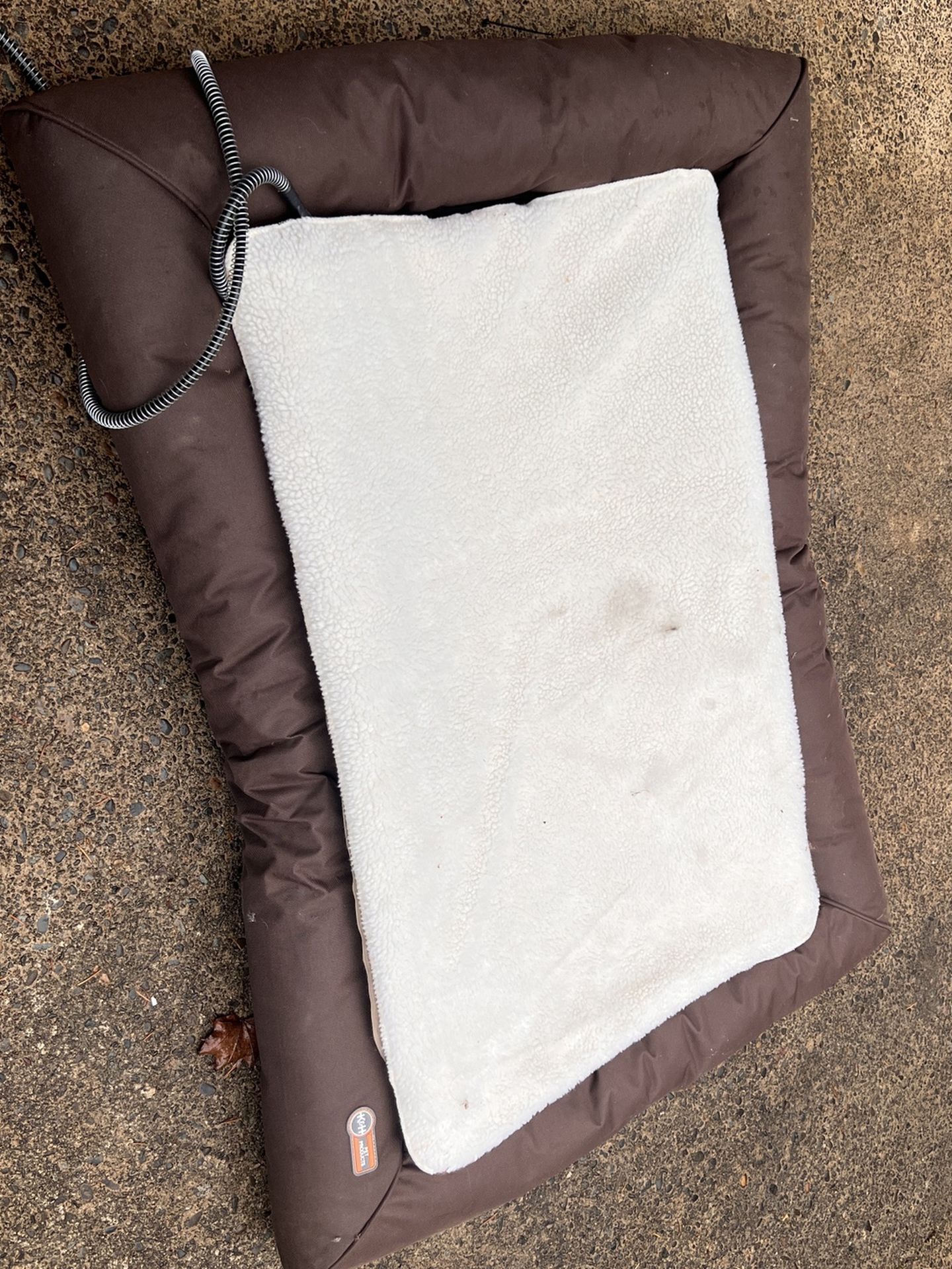 Heated large Pet Bed