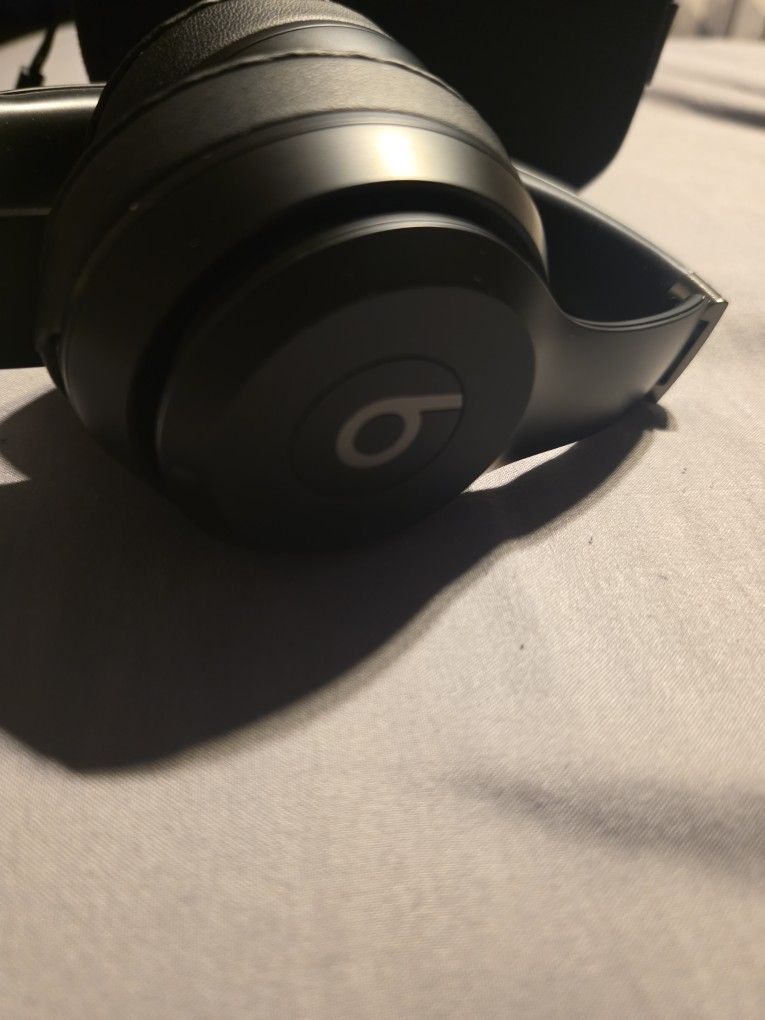 Beats Studio Pro
