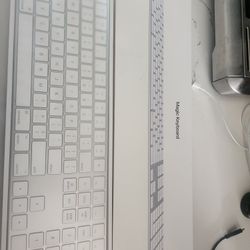 Apple Magic Keyboard With Numeric Keypad NEW