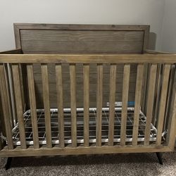 Mid-Century 4-in-1 Convertible Crib