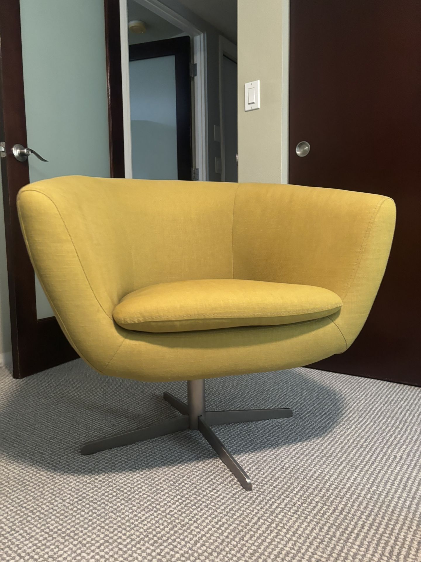 One Swivel Chair, Poly Twill