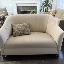 Cottage Love Seat Sofa