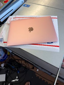 Apple MacBook 12” Retina A1534 – 1.1GHz – 8GB RAM – 256GB SSD – Rose Gold/Pink