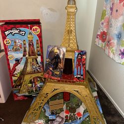 Miraculous Ladybug Eiffel Tower