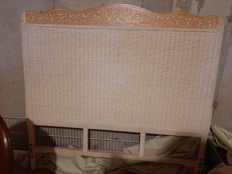 Pier one queen size wicker headboard