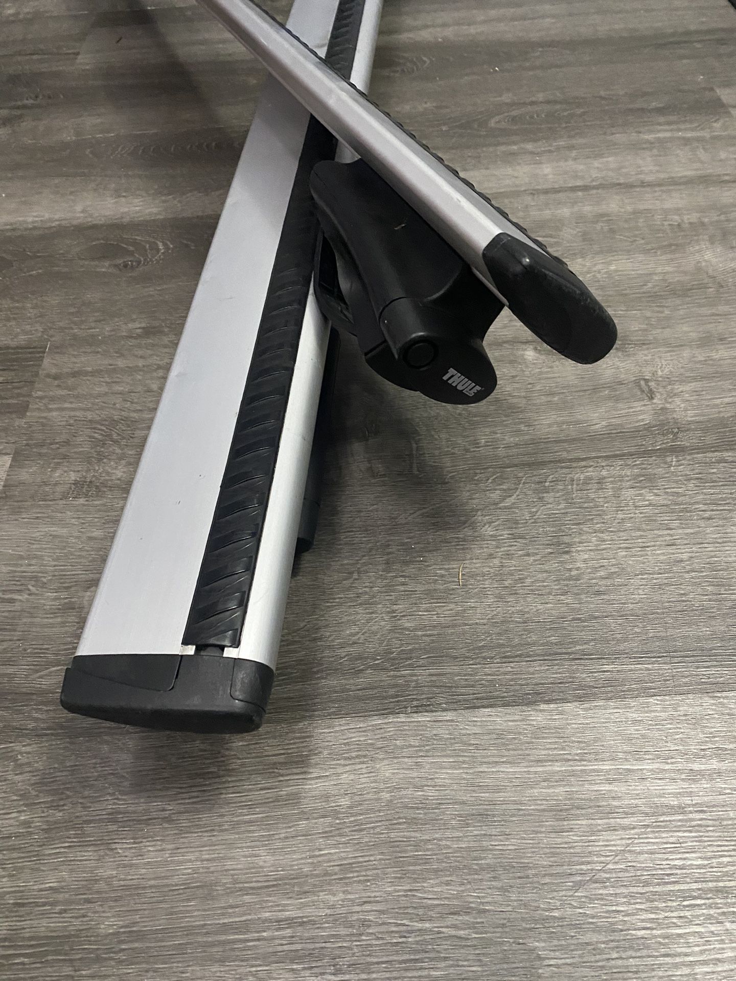 Thule Aero Blade Roof Rack