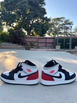 Air Jordan 1 mid “gym red / black/white