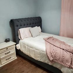 Full Size Bed And Mattress 