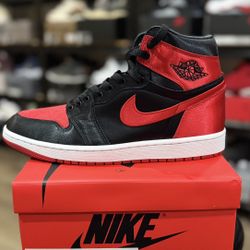 Air jordan 1 High Satin Bred Size 11W/9.5M