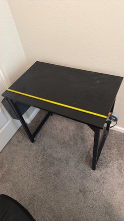 Free desk
