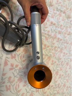 Dyson supersonic hair dryer plus pouch