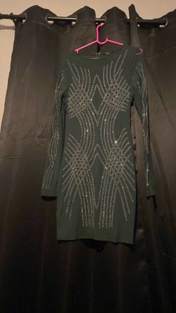 Green long sleeve dress