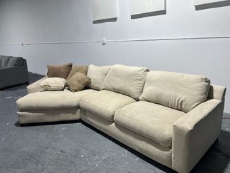 SECTIONAL COUCH SOFA