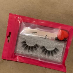 Strip Lashes 
