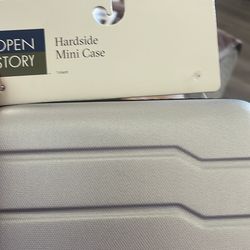 Mini storage case