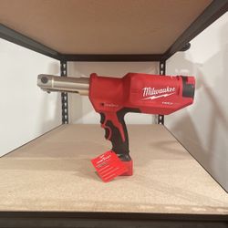 Milwaukee 2977-20 18-Volt FORCE LOGIC 6-Ton Pistol Utility Crimping L.N