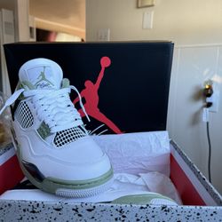 NEW AIR JORDAN 4 RETRO / Color/ WHITE/GREEN PETROLE