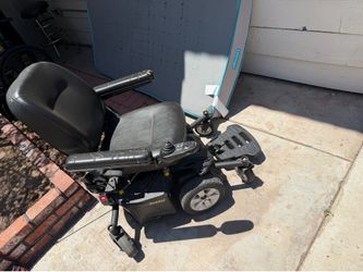Power electric wheel chair jazzy 6