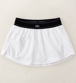 ALO yoga matchpoint Skirt XS authentic