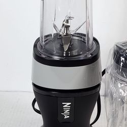 Ninja QB3001SS Ninja Fit Compact Personal Blender, for Shakes, Smoothies #705
