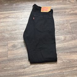 Black Levi’s  Size 34, 32