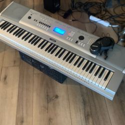 Yamaha portable grand piano
