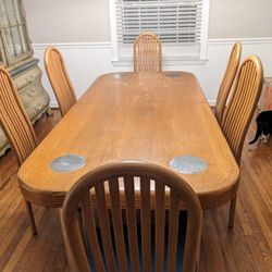 Dining Room Table With Six Chairs - Expandable 