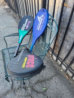 Vendo  3  Racas De jugar seminuevas kiero 15  por cadauna