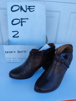 Classic Brown Leather Ankle Booties NIB