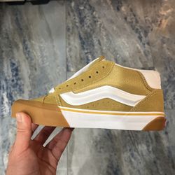 Brand New Women’s Vans 