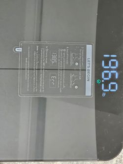 Weight loss tracking scale
