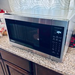 Panasonic NN-SC668S 20.5”, 1200 Watt Power Countertop Microwave with Owner’s Manual (10 Power Levels