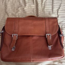 Wilson’s Leather Messenger Bag w Business Card Wallet