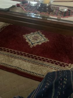 2 Traditional Area Rug with Medallion