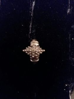 White and yellow gold cluster ring. Not sure on size of ring