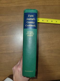 Vtg Farm Journal's Country Cookbook 1959 (1972 print) Nell Nichols Hardbound.  Enlarged edition