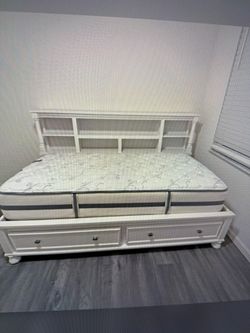 Deal twin bed